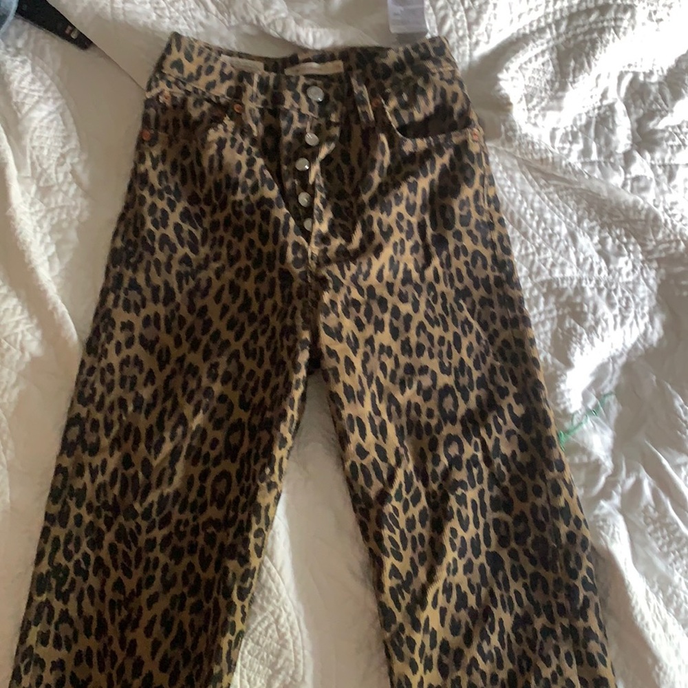 Levi’s Ribcage straight cheetah pants